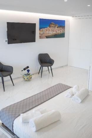 U Scrusciu d’u Mari Luxury Suite Vacation rental in Cefalu