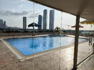 Smart Home Vacation Home701 Apartment in Al Sharjah
