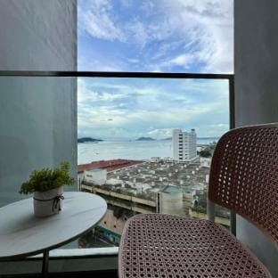 Covesign Suite, The Shore Kota Kinabalu City Centre Apartment in Kota Kinabalu