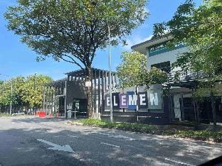 Golf Luxury Private Residential / Netflix / Golf Course Villa in Selangor, Malaysia