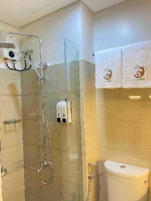 Maia Suite by YourNest @ Shore 2 (Wifi+Netflix) Apartment in Pasay