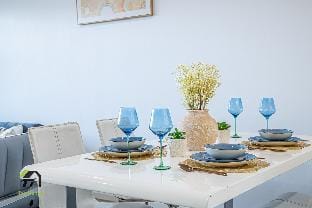Entire 3 Bedroom in Bankstown Apartment in Sydney