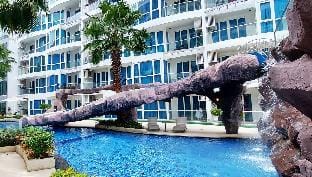 Grand Avenue Pattaya, 2 br 2 baths, Pool-view Apartment in Pattaya City
