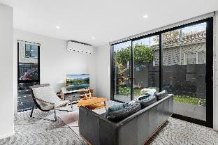 Luxurious City Retreat 3 Bed 3 Bath Near CBD Vacation rental in Christchurch