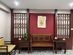 Quinstel Hostel Apartment in Bangkok
