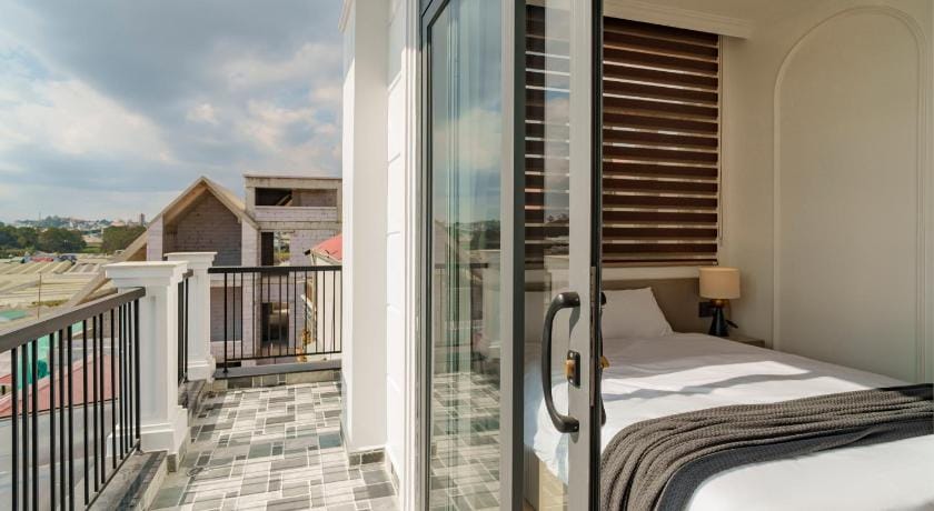 Storij Home & Coffee Hotel in Dalat