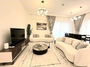 3 Bedroom Apartment with Luxury Interior Apartment in Dubai