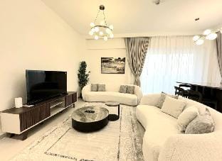 3 Bedroom Apartment with Luxury Interior Apartment in Dubai