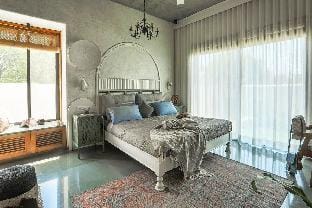 Cheerful 2 bedroom boutique Pvt Villa with garden. Villa in Gujarat