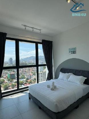 Urban Suites Comfort 2BR Family Unit by BNB4U Apartment in George Town