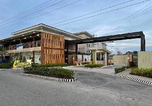 J Tropics Condos in Plumera Mactan/Wi-Fi + Netflix Apartment in Lapu-Lapu City