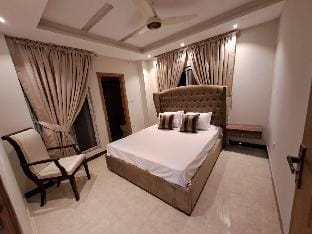 Shaheen Guest Hotel & Apartments Apartment in Islamabad