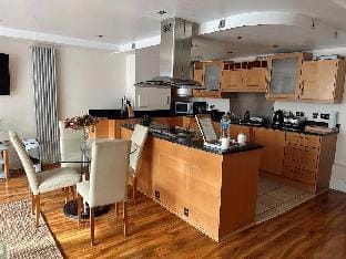 Two-bedroom apartment Apartment in London