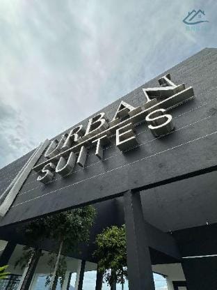 New Grand City view Unit@Infinity Pool by BNB4U Apartment in George Town