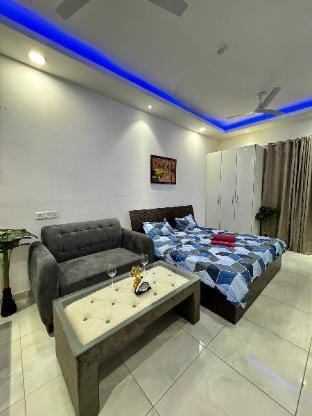 Cloud9 Apartments in Noida Apartment in Noida