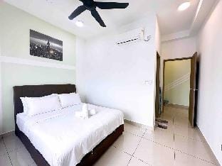 SKS KSL/Terminal bus/NetflixWifi/L14 Vacation rental in Johor Bahru