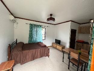 Pasifika GuestHouse - Studio Unit Vacation rental in Nadi