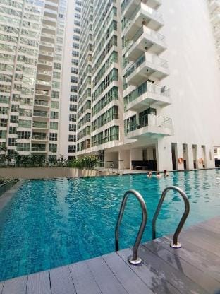 09 Lovely KL City 2BR w KLCC View @ Infinity pool Apartment in Federal Territory of Kuala Lumpur