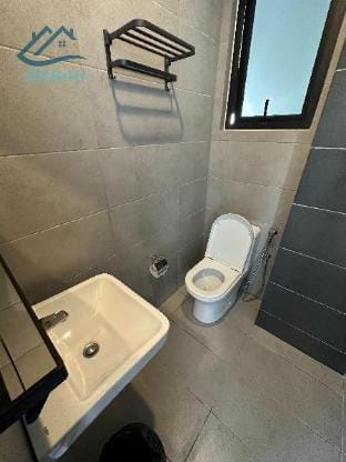 Urban Suites 2BR with Infinity Pool by BNB4U Apartment in George Town