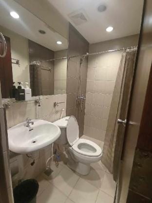 Spacious Studio Apartment B502 Apartment in Makati