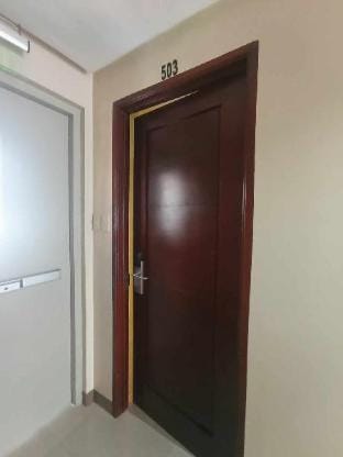 Spacious Studio Apartment B503 Apartment in Makati