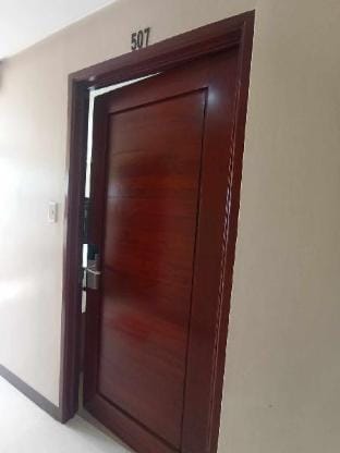 Spacious Studio Apartment B507 Apartment in Makati