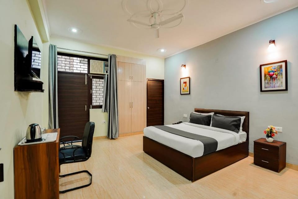 Collection O Hotel Villa Vista Hotel in Noida