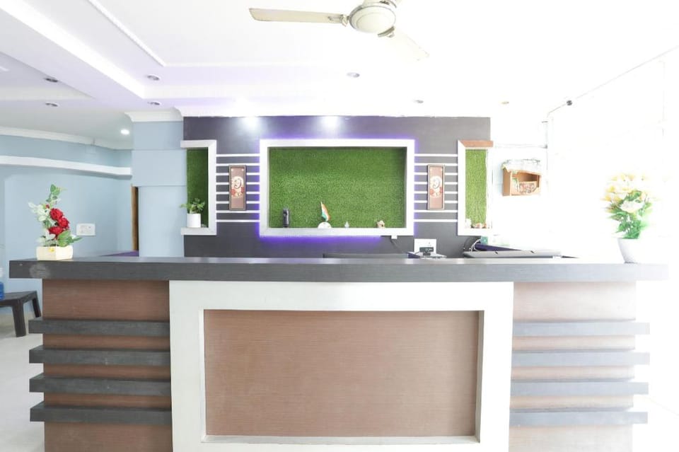 Goroomgo Hotel Hi5 Stay Bhubaneswar Hotel in Bhubaneswar