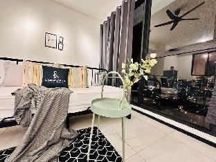 UrbanSuite Elegant 3BRHomestay@town 10pax USA233A Apartment in George Town