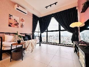 HOT-UrbanSuite 2BR Seaview Homestay 8pax US B285 N Apartment in George Town