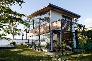 The Lakes Edge Residence Villa in Western Province