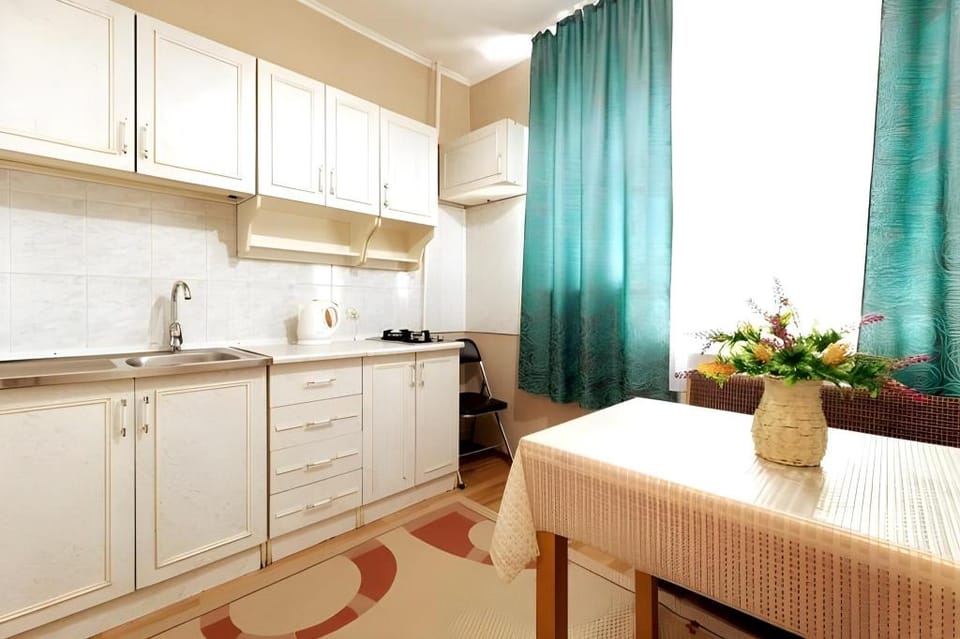 Nadezhda Apartments on Jibek Joly Ave 33 near park Apartment in Almaty