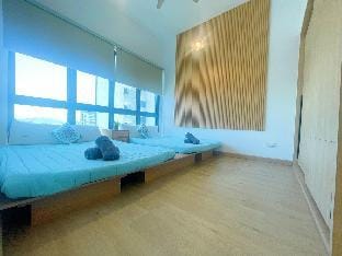 CL24A 5-6pax KLCC Sky Pool Condo Vacation rental in Federal Territory of Kuala Lumpur