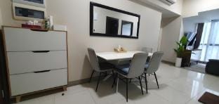 New Cozy 2BR @ BGC Near Malls, Resto & Shops Vacation rental in Makati