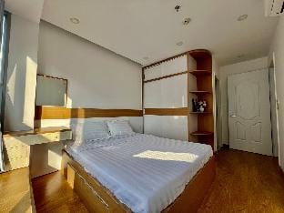 Luxury 2BR Apt,Crescent Mall, FV, SECC, Tam Duc Apartment in Ho Chi Minh City