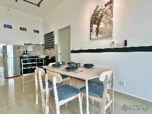 Amber Cove•2BR/4Pax•MelakaSeaView•Netflix•FreeWifi Vacation rental in Malacca