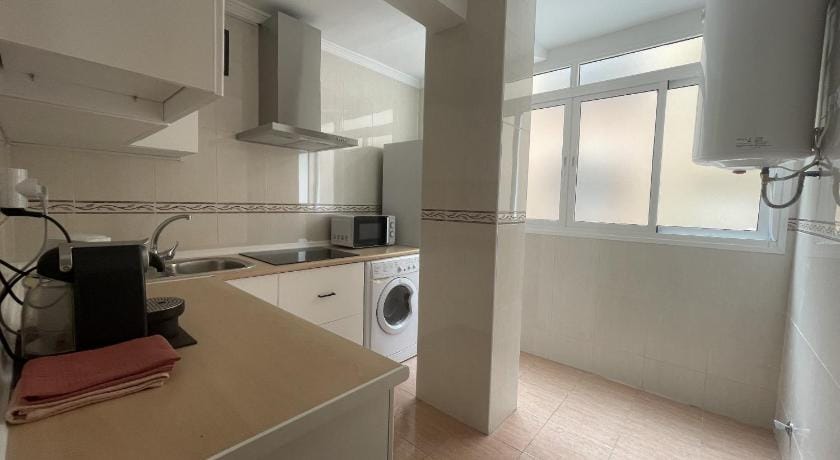 Calu Homes a 5 minutos de la estación del tren  Apartment in Malaga