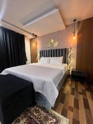 DHA Gold crest 1BHK,massage seat, 24/7 electricity Vacation rental in Lahore