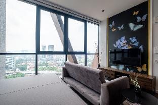 Butterfly Room 1BR Scarletz Suites KLCC,Pool Gym Apartment in Federal Territory of Kuala Lumpur