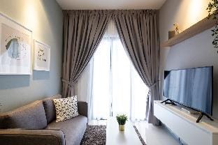 NEW! Cozy & Warm Scandinavian Suites , walk to LRT Apartment in Federal Territory of Kuala Lumpur