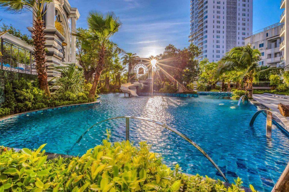 Summit GSR - Riviera Monaco Apartment in Pattaya City