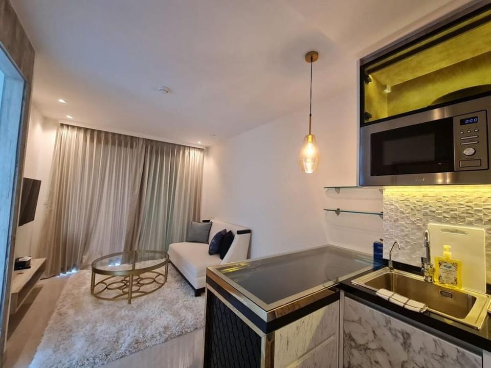 Summit GSR - Riviera Monaco Apartment in Pattaya City