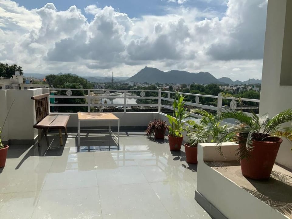 Peaceful Lake Apartment in the Old City Apartment in Udaipur