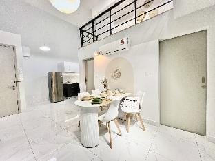 [ARV] Arte Cheras Duplex Apartment 8pax by Sleepy Bear Vacation rental in Federal Territory of Kuala Lumpur