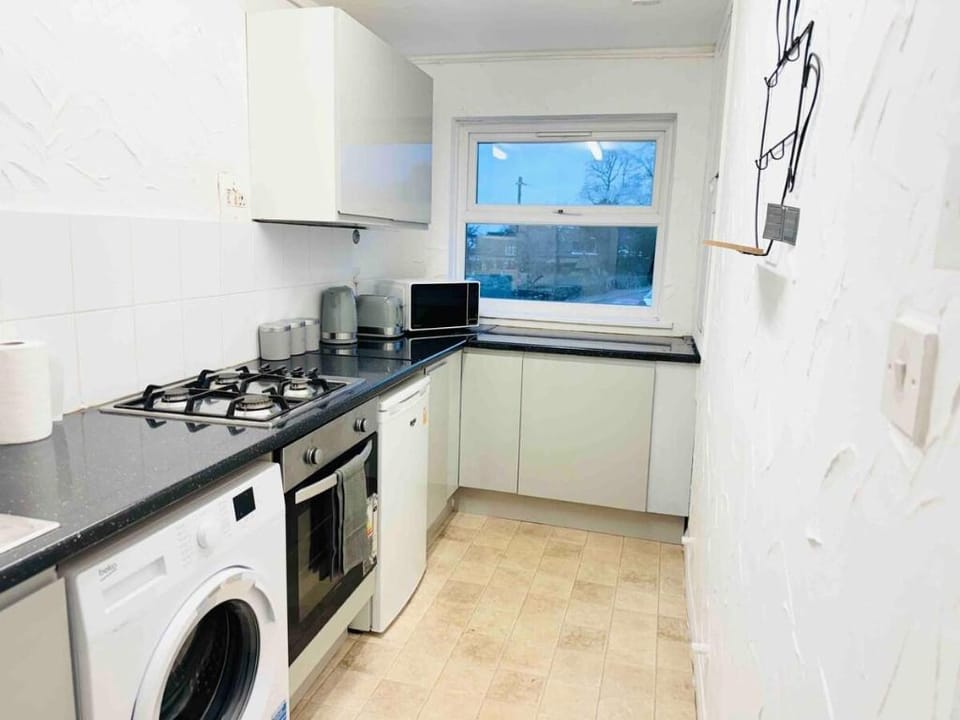 *2BR*Free Parking*Off A12*Family*Sleeps6* Apartment in Ilford
