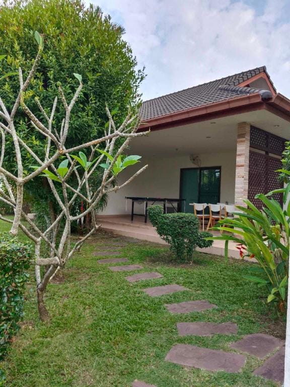 F&F Mae Phim Villa Rayong Villa in Chon Buri Changwat