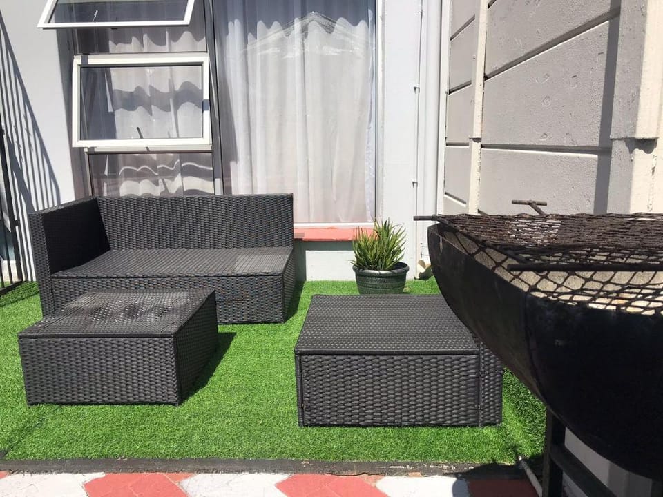 Very private and relaxing place  Vacation rental in Cape Town