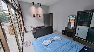 palazio 简约设计名宿双房 (mount austin) Apartment in Johor Bahru