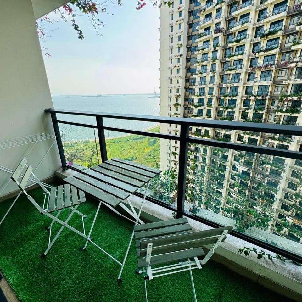 Seaview 2B1R cozy condo forest city Apartment in Johor
