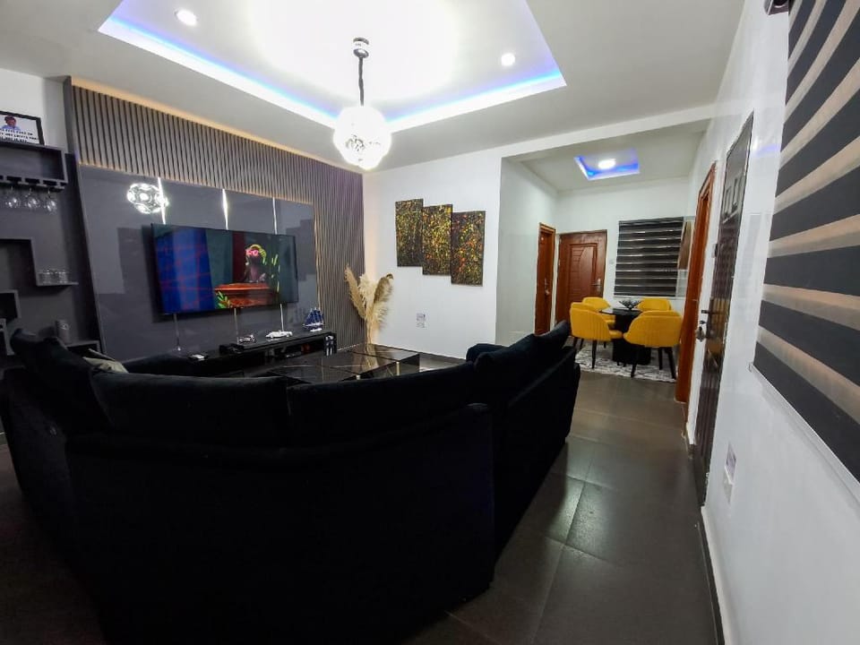 Wuye, 1 Bd, 247 Light, Wi-Fi, Ps5, Private Balcony Apartment in Abuja